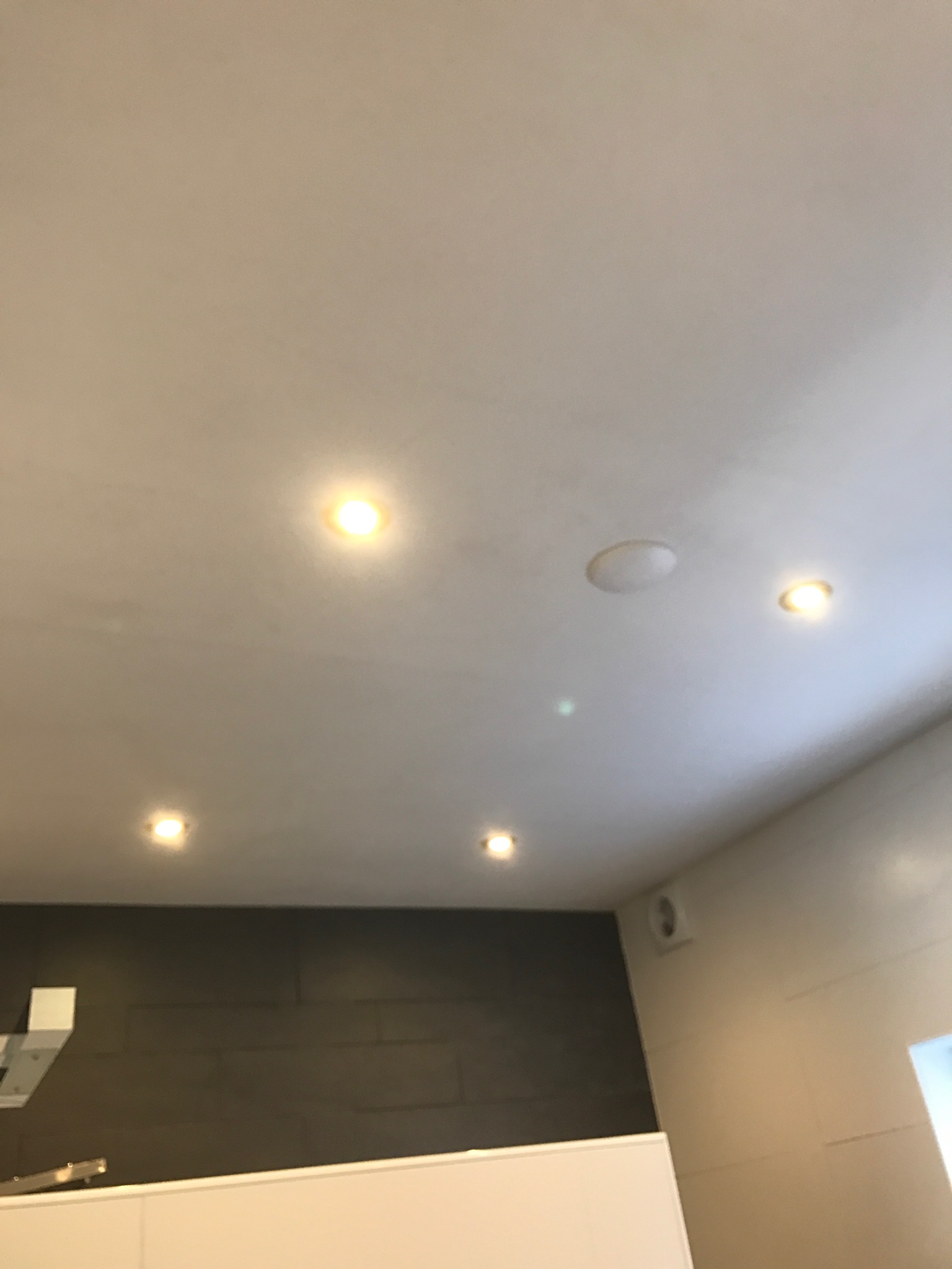 Douche met glazen deur en antikalk coating